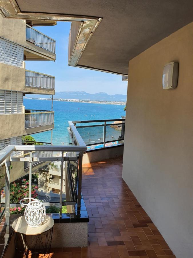 Amazing Luxe Seaview Beach 살루 외부 사진